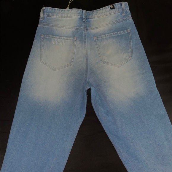 High Waisted Cropped Jeans - Picture 3 of 3